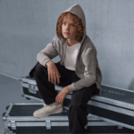 ID 334 - KIDS ZIP HOOD - 80% COTTON 20% POLYESTER - SPORT GREY